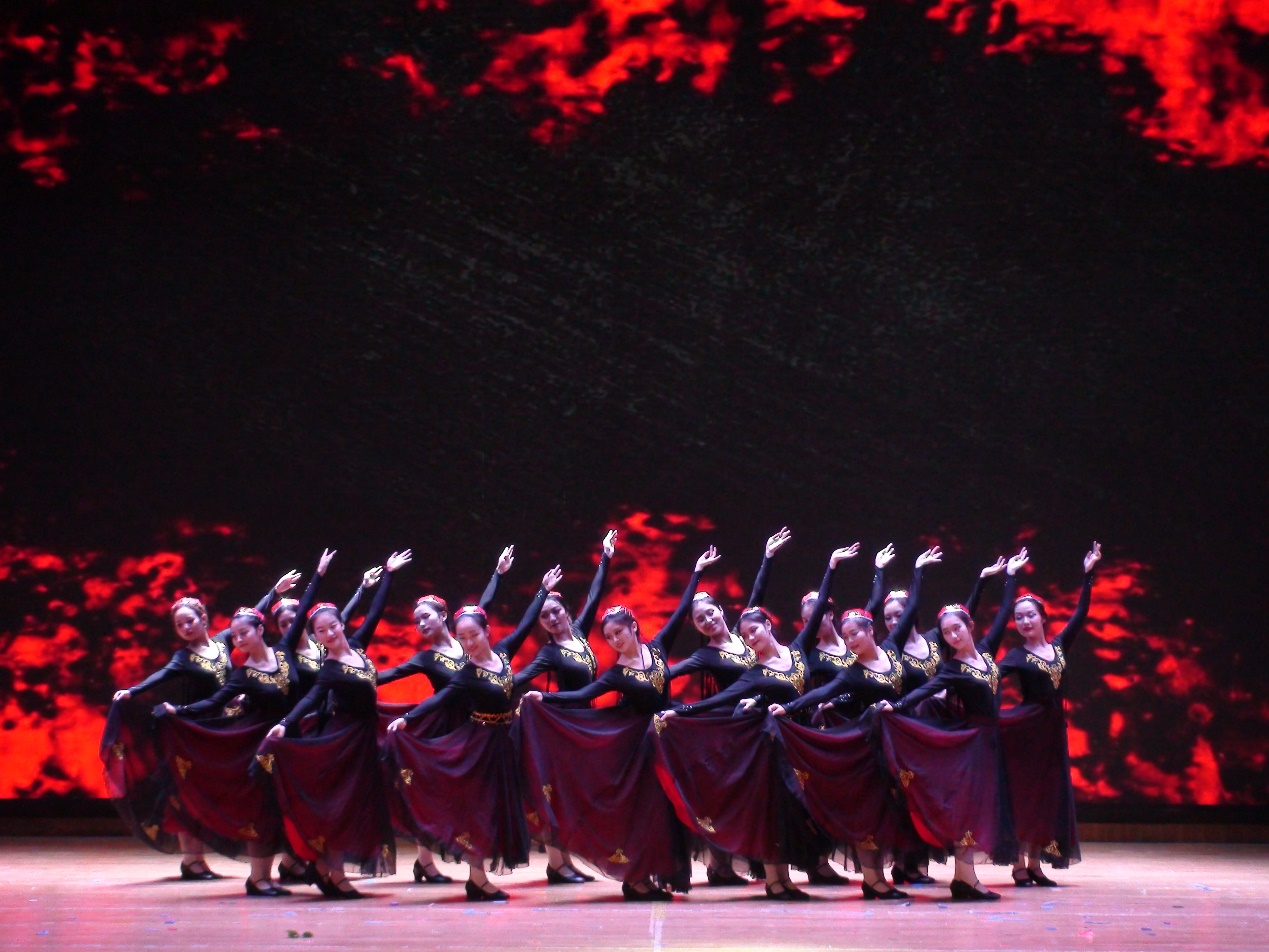 【高清图集】中国舞蹈家协会|纪念中国人民抗日战争暨世界反法西斯战争胜利70周年——“保卫黄河”舞蹈专场晚会-舞蹈相关-Miss_G-爱一格旗下舞蹈网